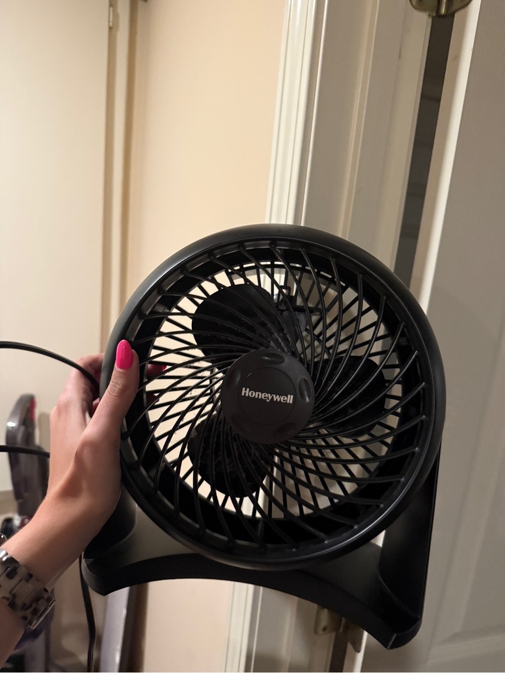 Honeywell Compact Black Desk Fan